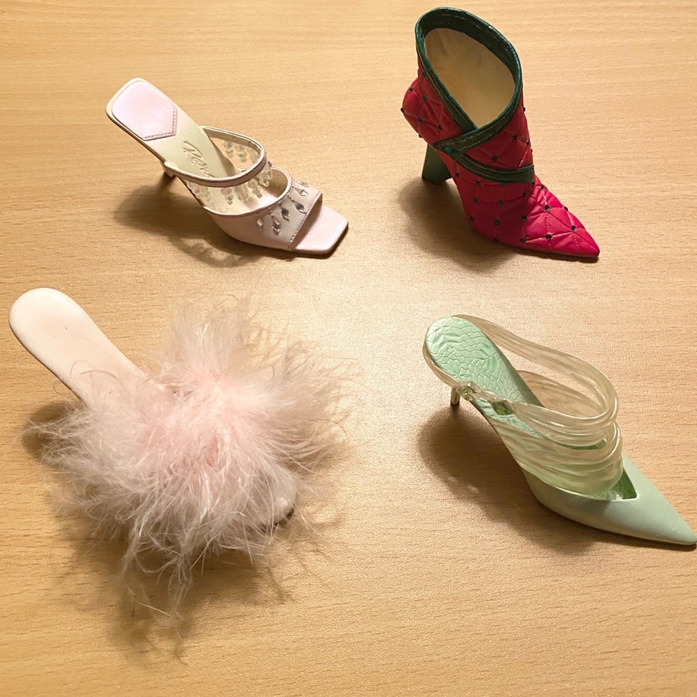 Bundle of 4 Just The Right Shoes